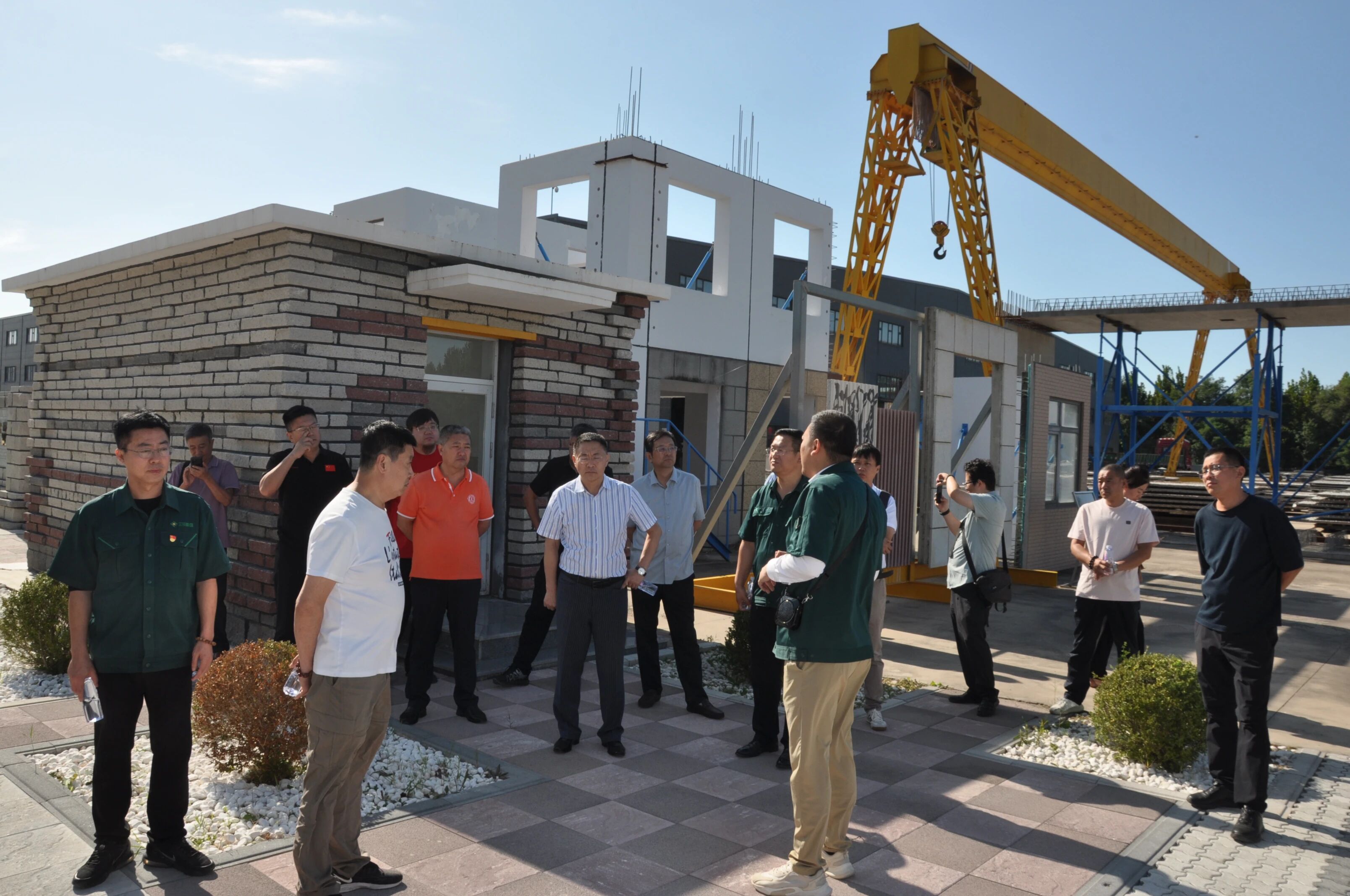 资源融合，深刻合作——大连市构筑装璜行业协会组织部门会员参观走访大连东升国际官网建设集团(图7)