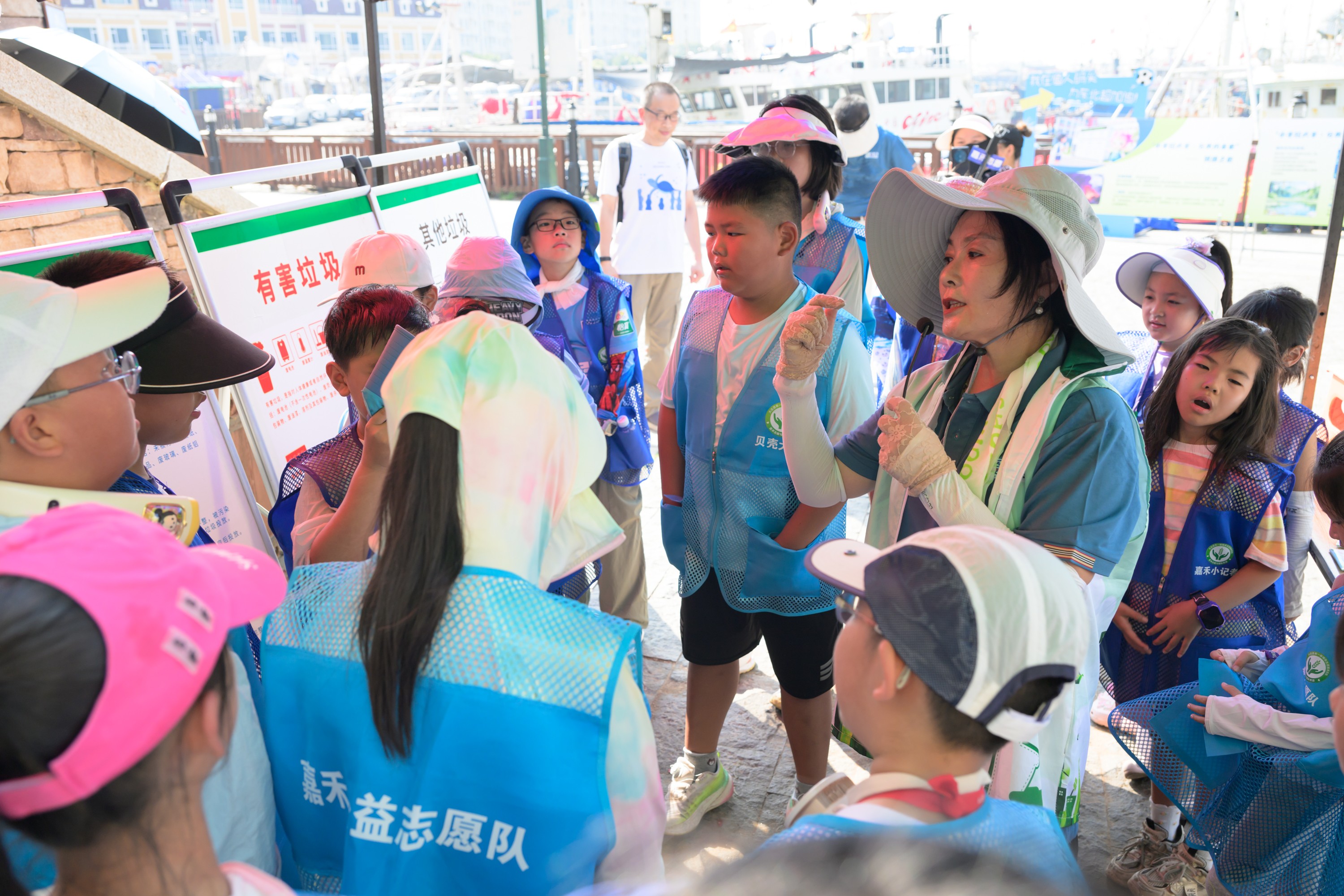 公益丨“幼手拉大手 分类向将来” 东升国际官网集团环保教育试点暑期公益实际圆满闭幕(图2)